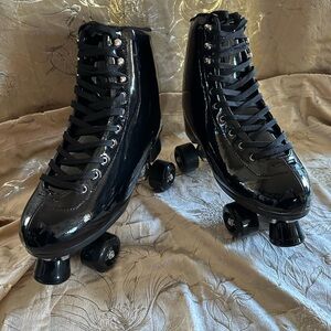 Cosmic Skates size 14.